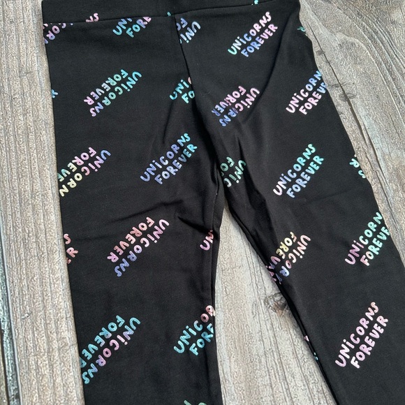 H&M size 5-6yrs Girls “Unicorns Forever” Multicolour Foil Leggings, Black, NWT - Picture 2 of 5